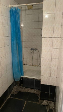 Комната в коммуналке; 18м2; 3/5