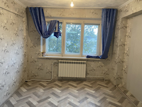Красноярский край, г. Ачинск, 3-микрорайон, дом 28.