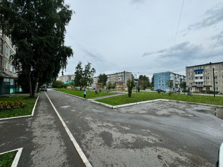 Красноярский край, г. Ачинск, ул.Дружбы Народов, дом 7, ком 67. Комната 11 м² в 3-к., 2/5 эт.